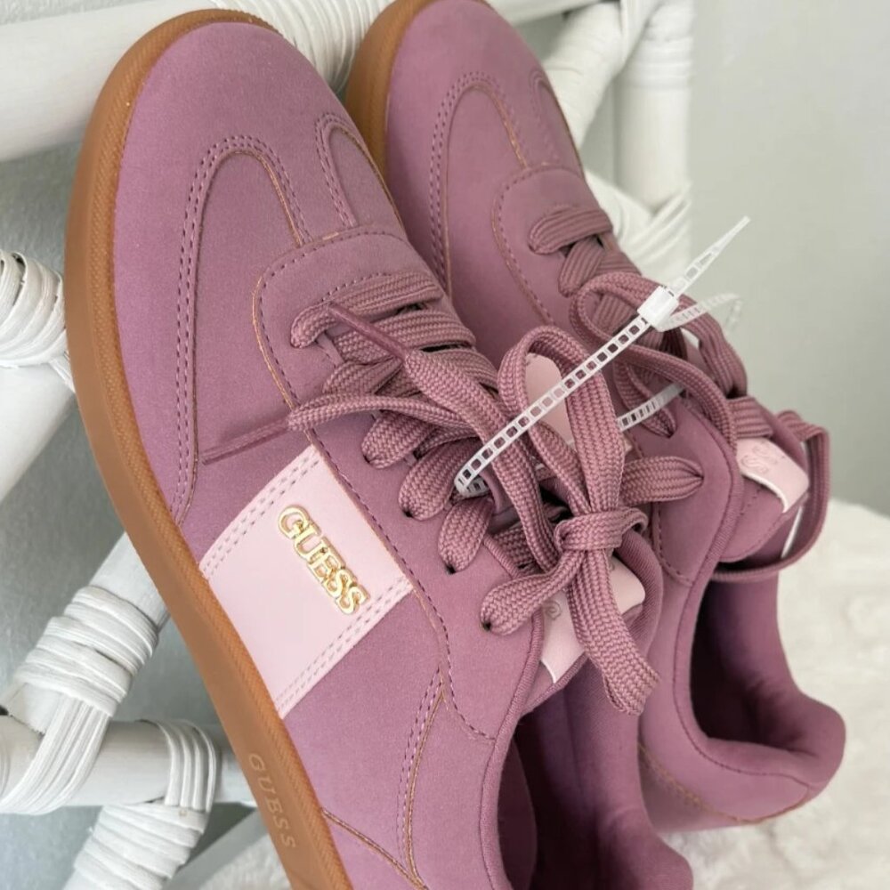 GUESS Women’s Pelara Retro Low-Top Faux Suede Sneakers Pink/Mauve Size 7 New - Picture 5 of 11